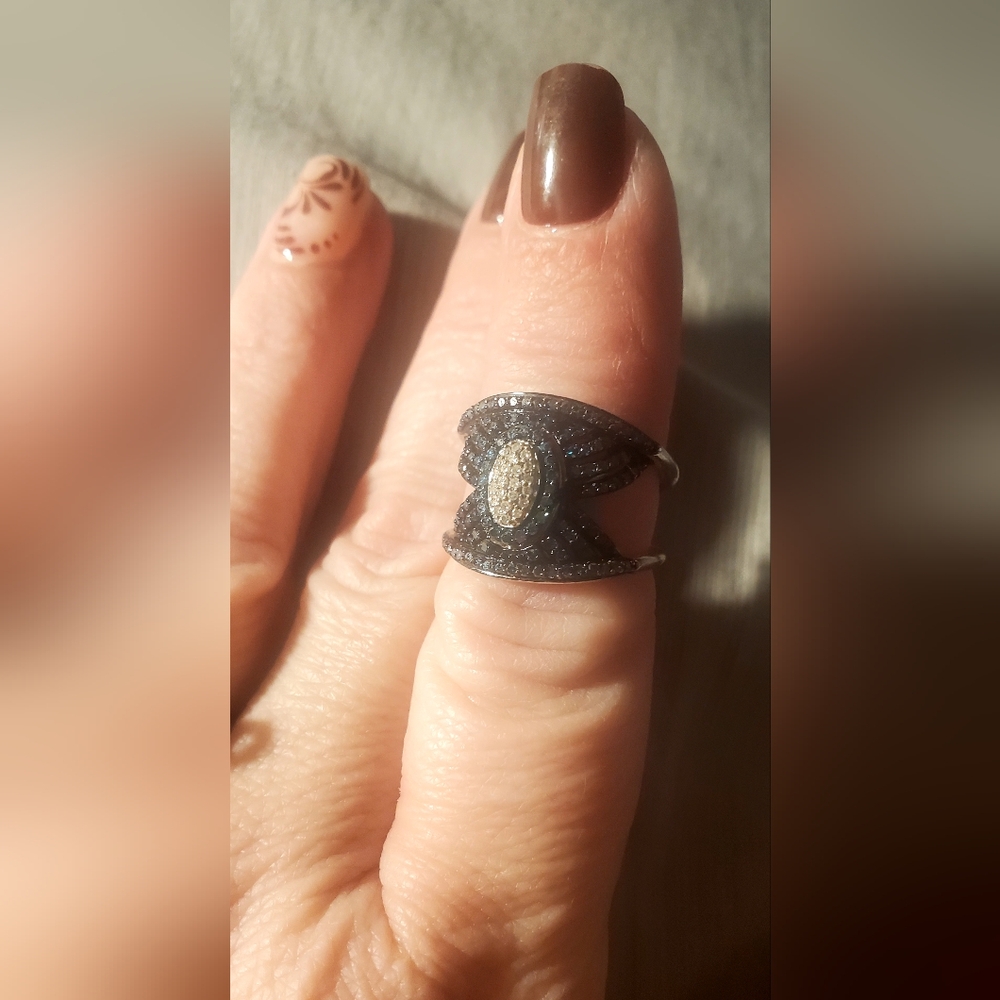 HSN vintage Blue Diamond irridiated statement ring. - Picture 4 of 5
